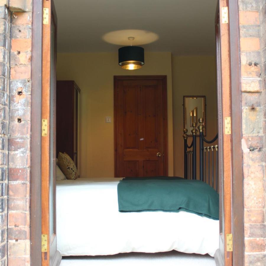 Holly Lodge Country Guest House Blidworth Esterno foto
