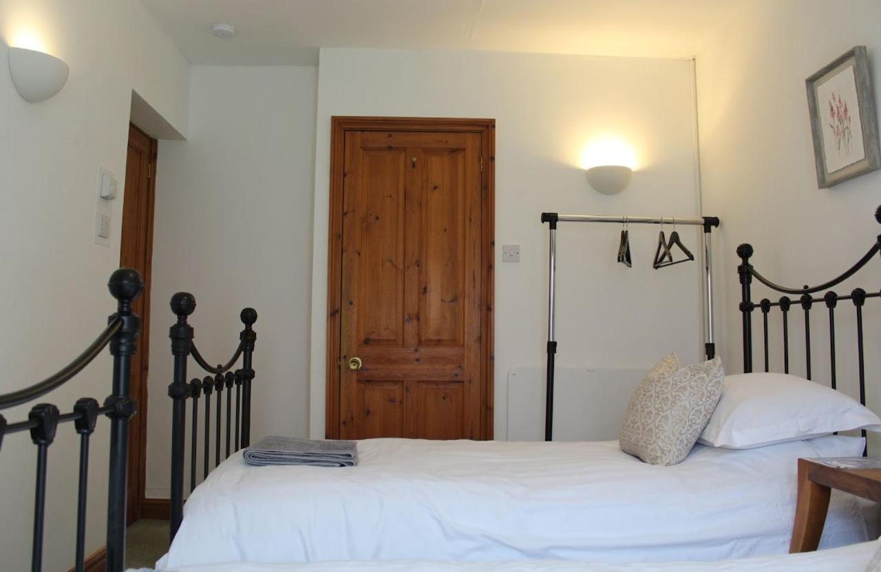 Holly Lodge Country Guest House Blidworth Esterno foto